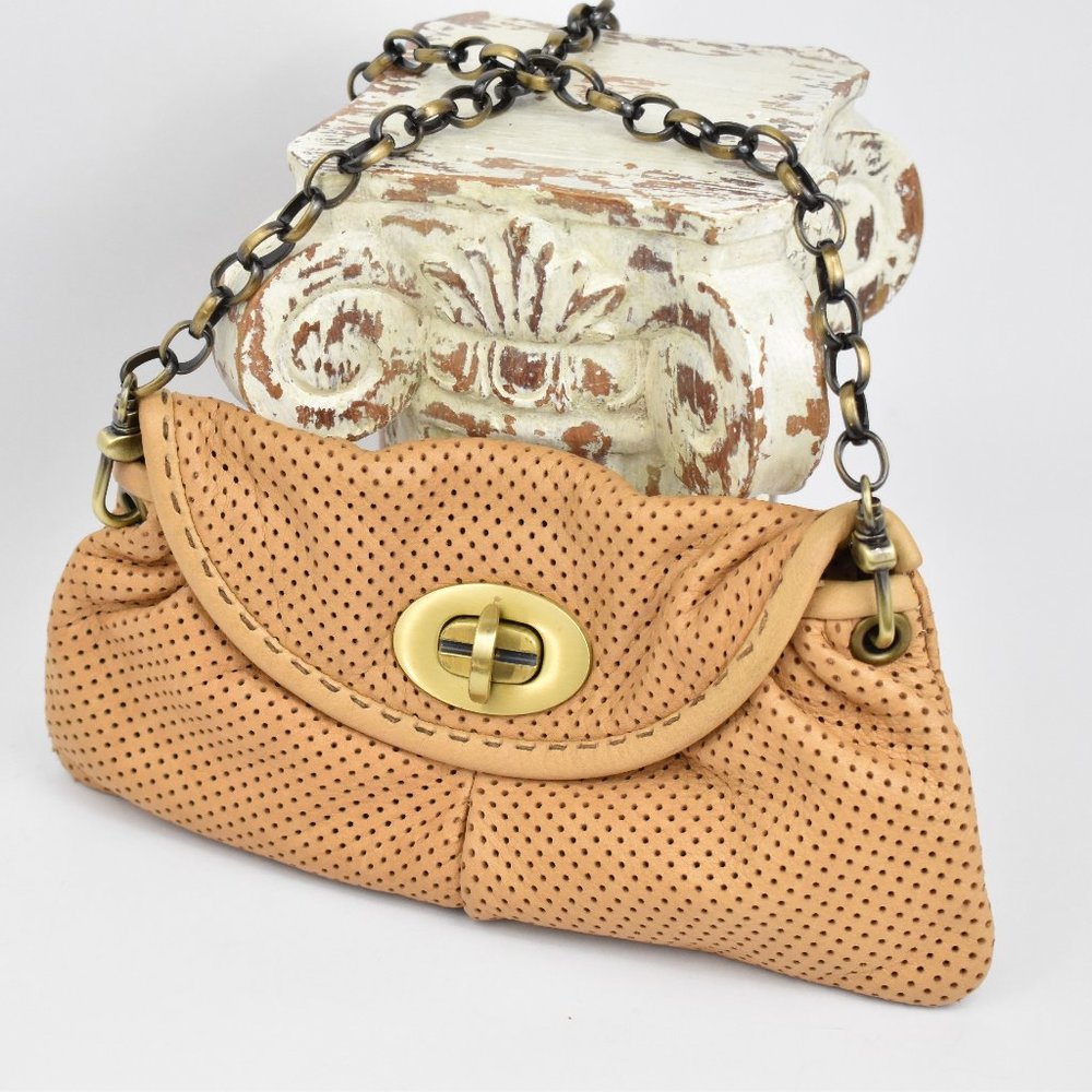 🎄🎄Sale Carla Mancini Tan Leather Bag Chain Detail